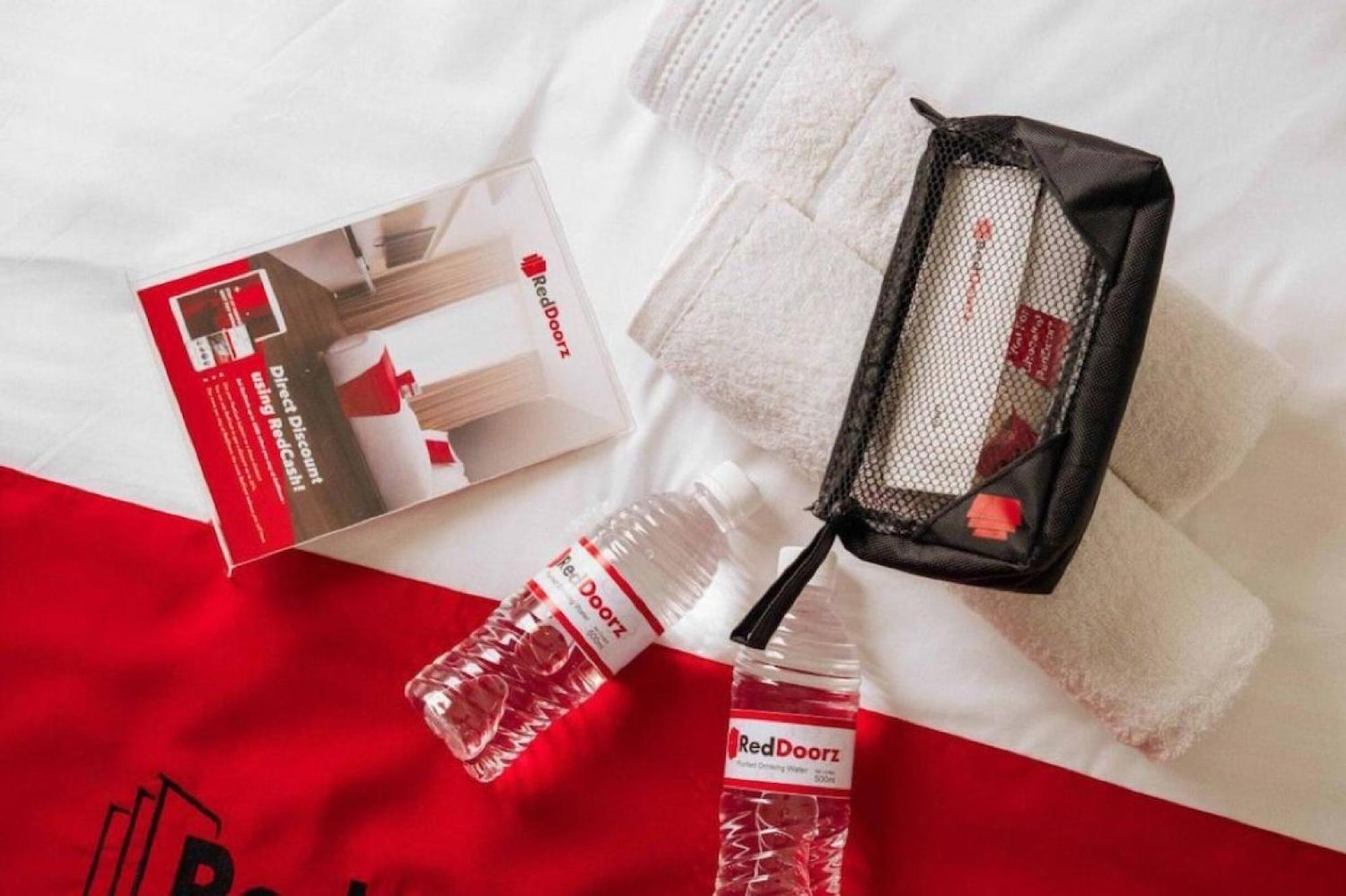 Reddoorz Plus @ Kaizen Suites Taft Avenue Manila Eksteriør bilde